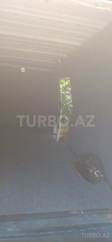 Ford Transit-5