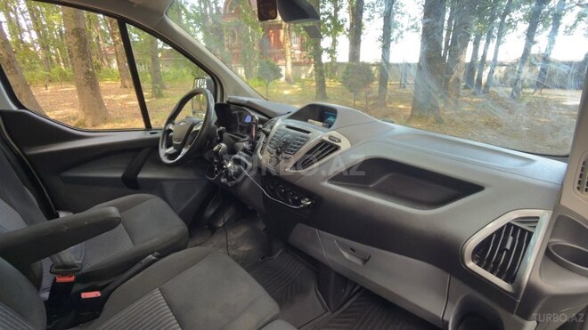 Ford Transit Custom-6