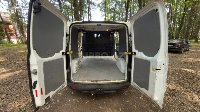 Ford Transit Custom-5