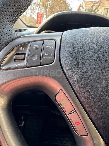 Hyundai ix35-18