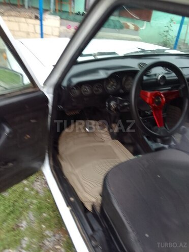 LADA (VAZ) 2106-5