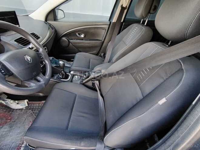 Renault Megane-8