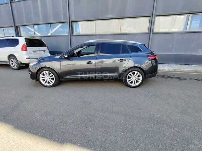 Renault Megane-6