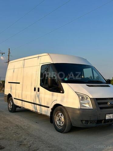 Ford Transit-2