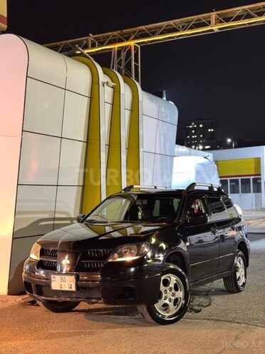 Mitsubishi Outlander-1