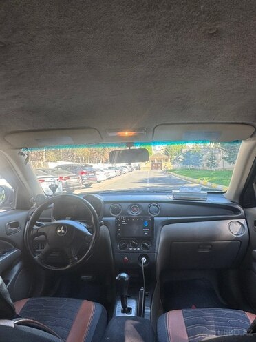 Mitsubishi Outlander-6