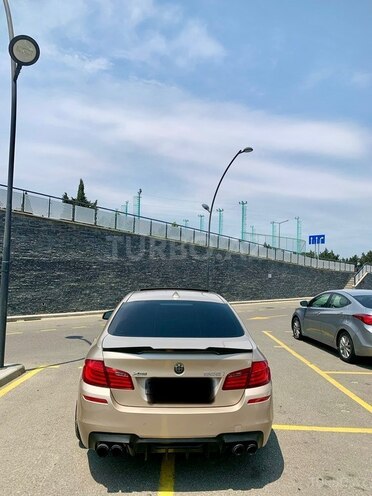 BMW 528-2
