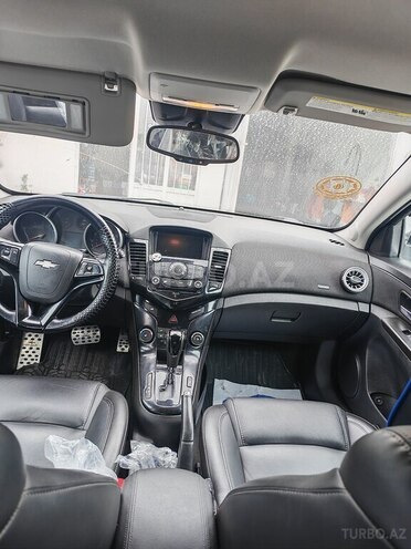 Chevrolet Cruze-2