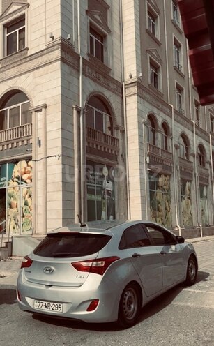 Hyundai i30-6