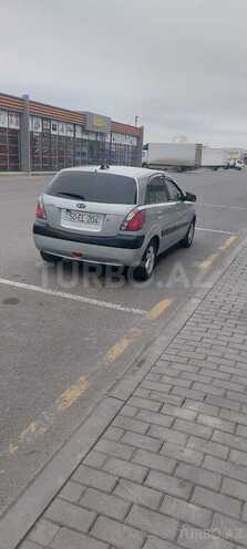 Kia Rio-5