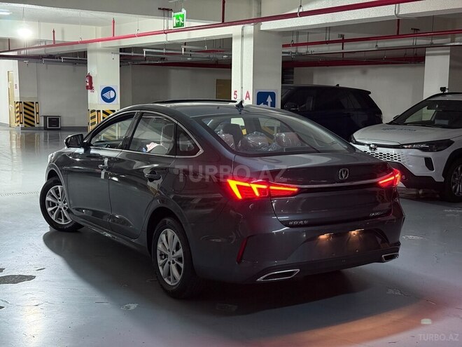 Changan Eado Plus-5