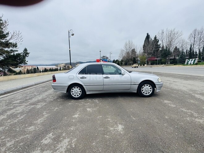 Mercedes C 180-5