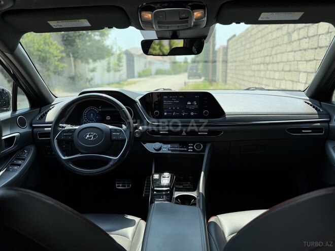 Hyundai Sonata-13