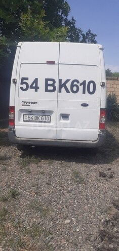 Ford Transit-5