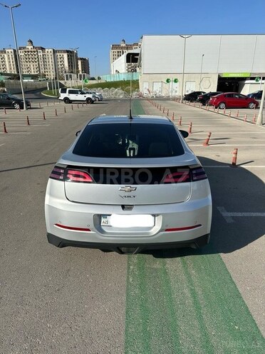 Chevrolet Volt-3