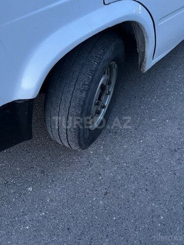 Ford Transit-6