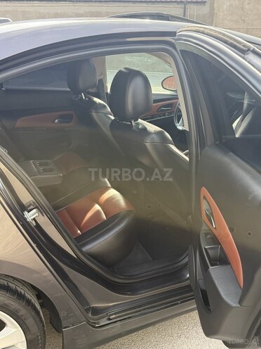 Chevrolet Cruze-8