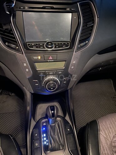 Hyundai Santa Fe-6