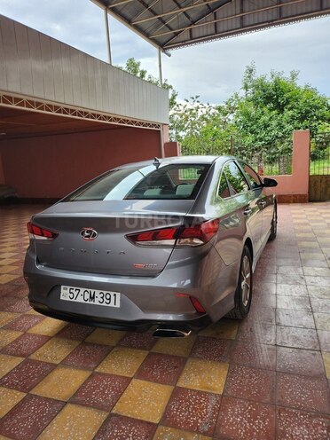 Hyundai Sonata-13