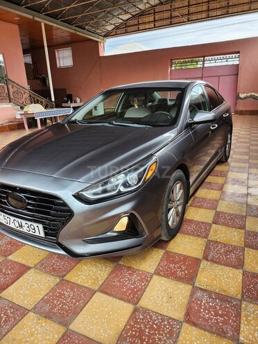 Hyundai Sonata-15