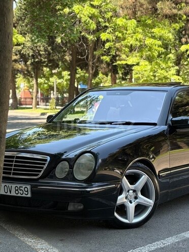Mercedes E 240-9