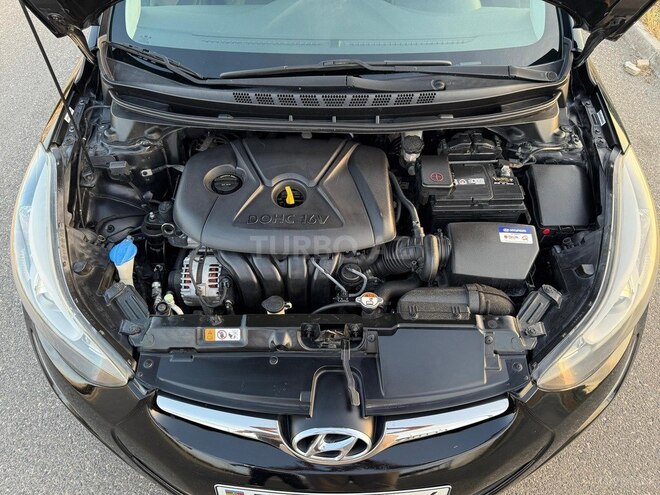 Hyundai Elantra-7