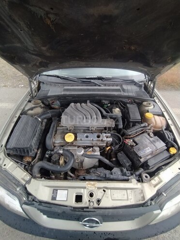 Opel Vectra-5