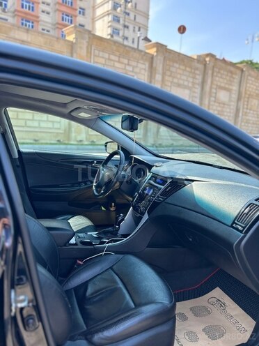 Hyundai Sonata-3