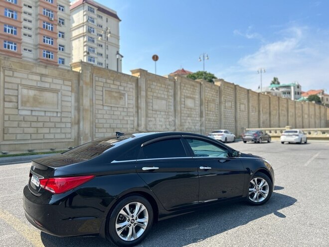 Hyundai Sonata-6