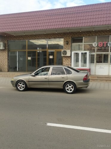 Opel Vectra-16
