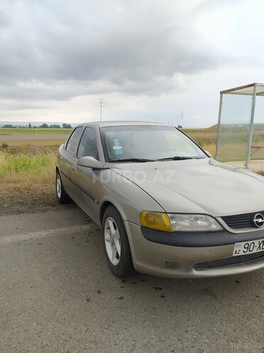 Opel Vectra-13