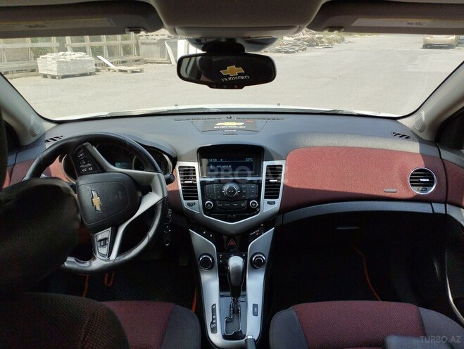 Chevrolet Cruze-6