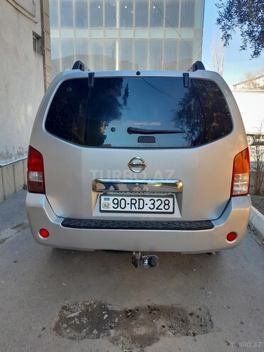 Nissan Pathfinder-6