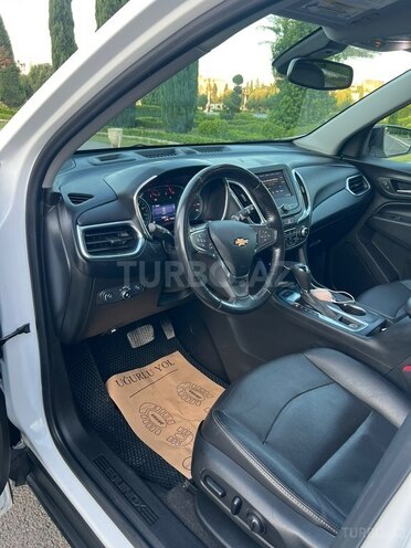 Chevrolet Equinox-12