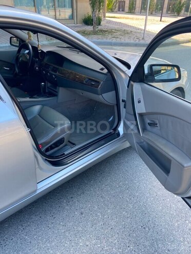 BMW 530-9