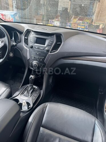 Hyundai Santa Fe-3