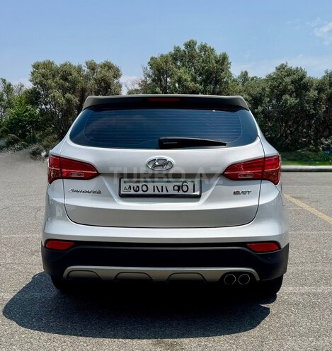 Hyundai Santa Fe-4