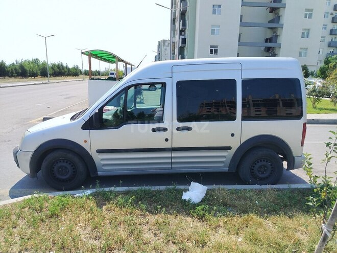 Ford Tourneo Connect-2