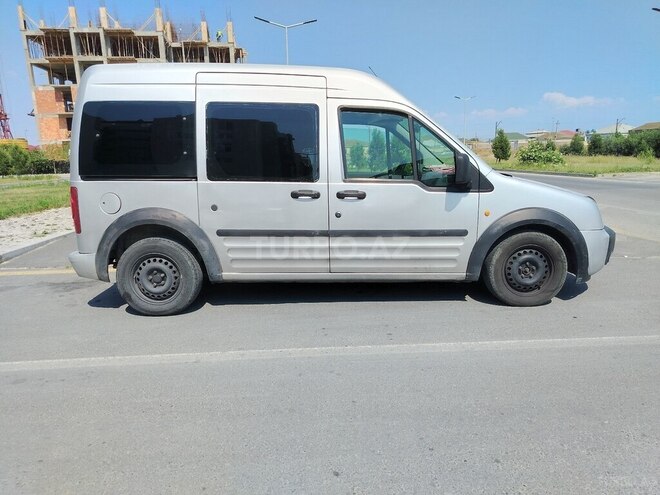 Ford Tourneo Connect-4