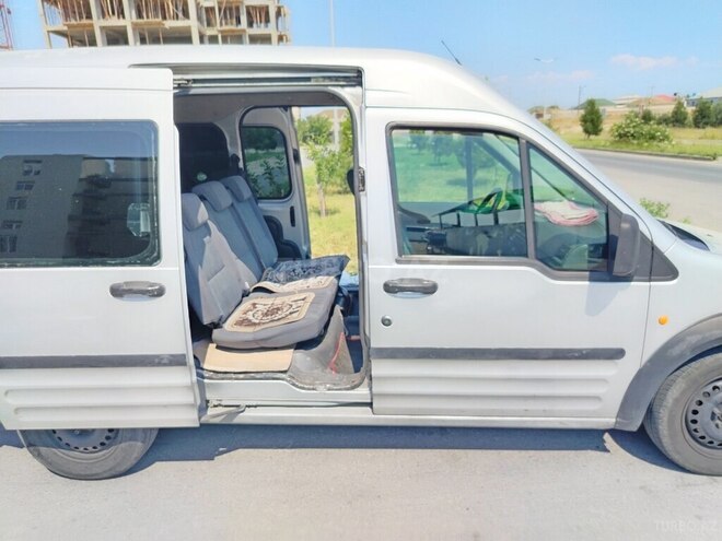 Ford Tourneo Connect-6
