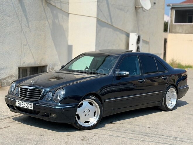 Mercedes E 320-4
