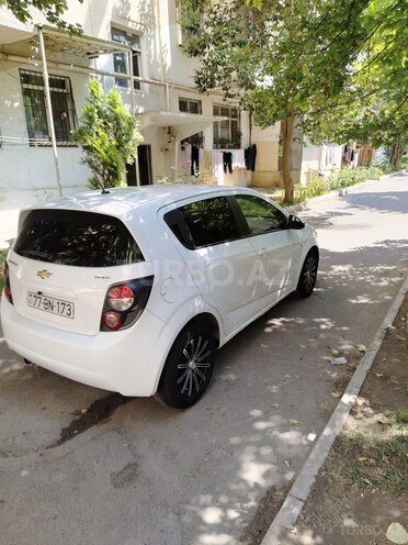 Chevrolet Aveo-4