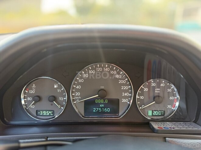 Mercedes E 320-20