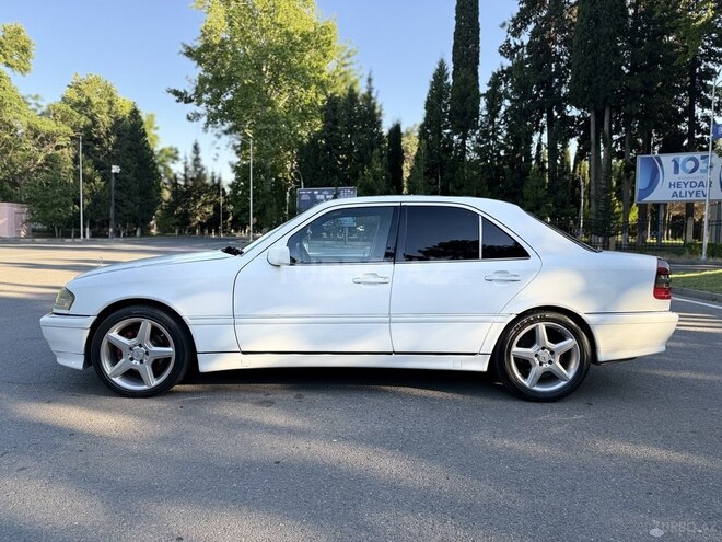 Mercedes C 230-3
