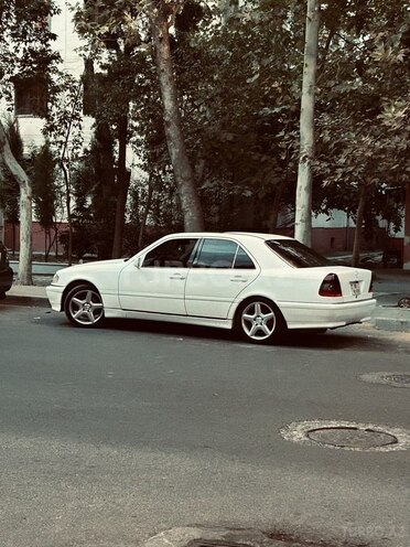 Mercedes C 230-9