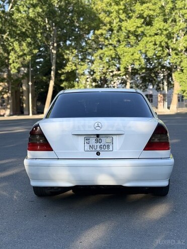 Mercedes C 230-4
