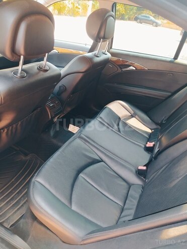 Mercedes E 350-10