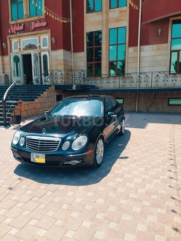 Mercedes E 350-1