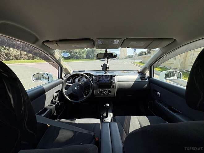Nissan Tiida-7