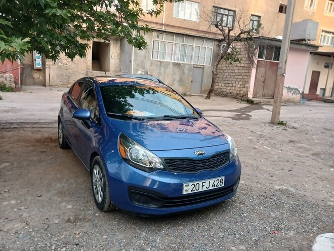 Kia Rio-1